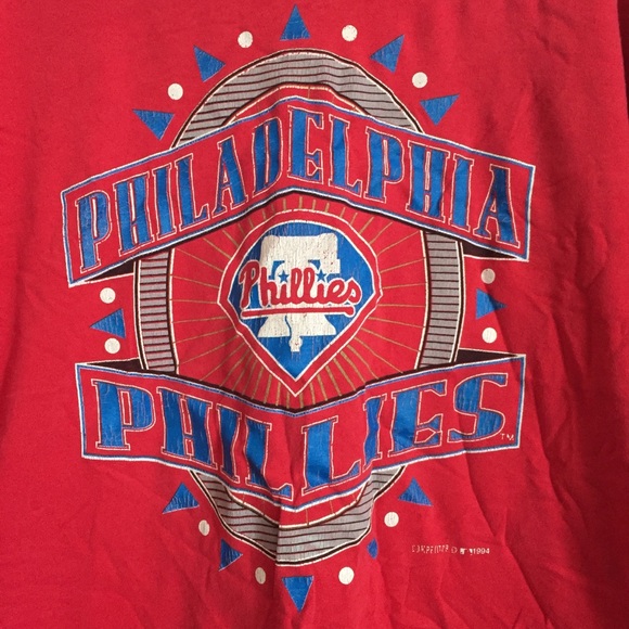 - Vintage 1994 Philadelphia Phillies t-shirt. - Picture 2 of 3